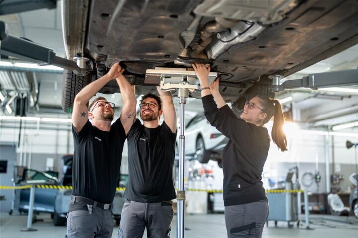 Automobil Mechatroniker VW Nutzfahrzeuge (m/w/d) 80-100%, 1. Bild